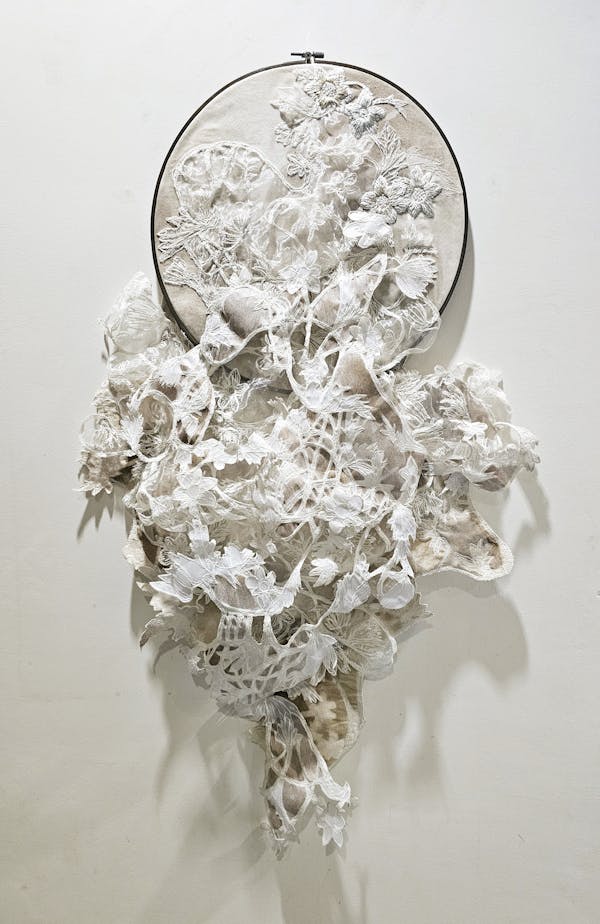 Pre Raphaelite Dream - <p>Machine and hand embroidery on calico. embroidery hoop, approximate dimensions 55 cm x 95 cm, 2025</p>
