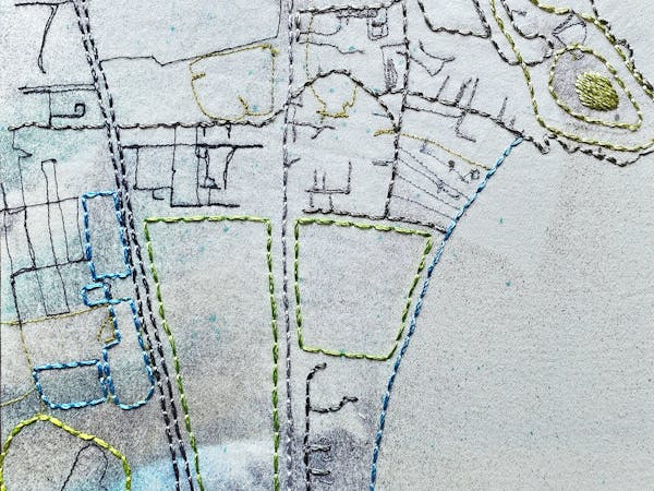 Khao Takiab Beach - <p>Spray paint, machine embroidery and hand embroidery on calico, 20 cm x 15,5 cm, 2025</p>
